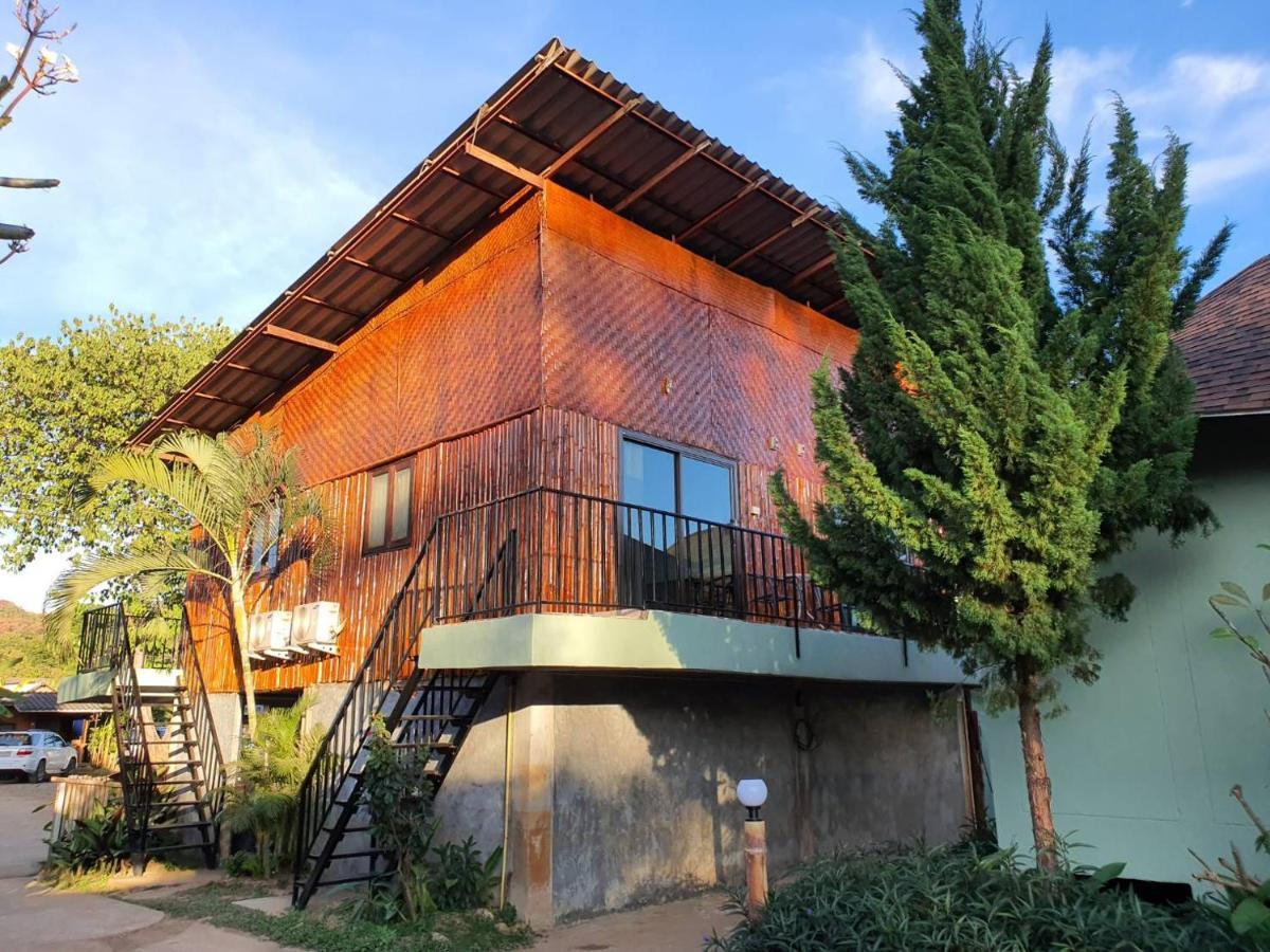 Hotel Pai Nai Fun Exterior foto