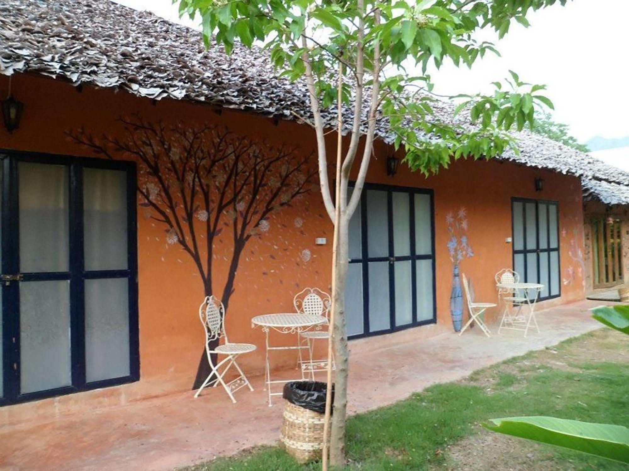 Hotel Pai Nai Fun Exterior foto